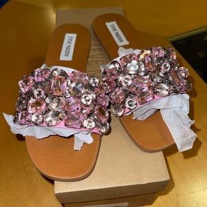 Steve Madden Slippers! Women’s 6.5